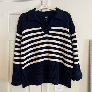 GAP Navy and Cream Striped V‑Neck Polo Sweater